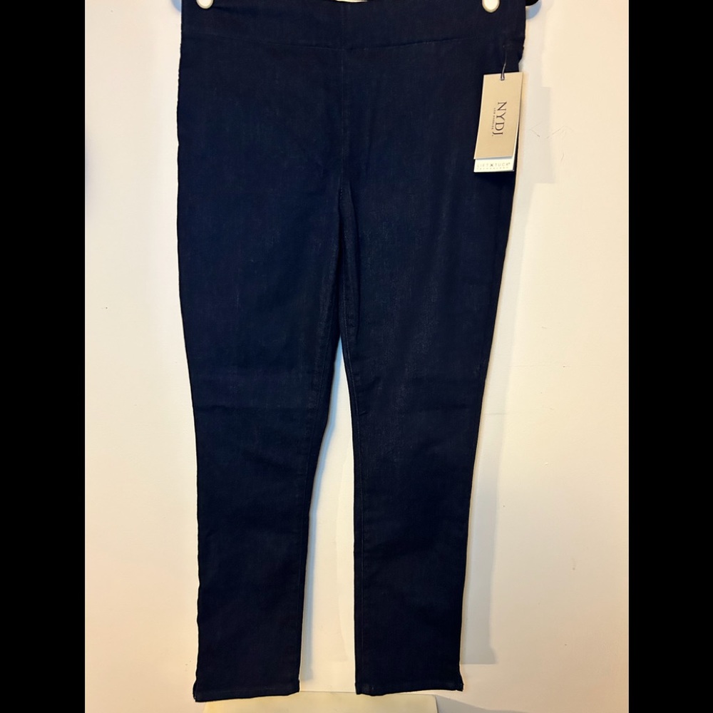 NWT LADIES NOT YOUR DAUGHTERS JEANS, SIZE 8, DARK BLUE RINSE COLOUR.